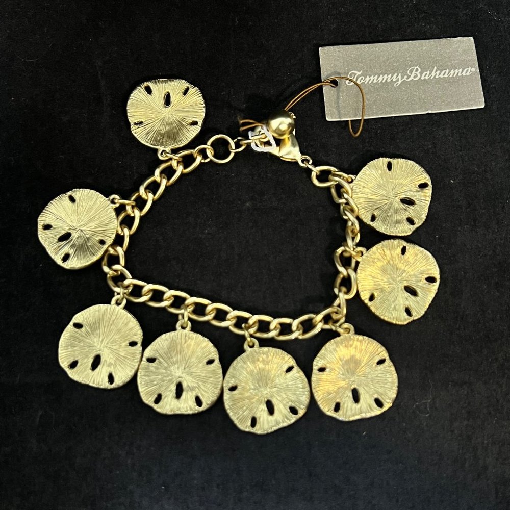 Tommy Bahama Gold Tone Sand Dollar Necklace, Earrings And Bracelet (3679) - Picture 11 of 11